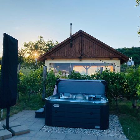 Édenkert Vendégházak Pecsvarad Exterior foto